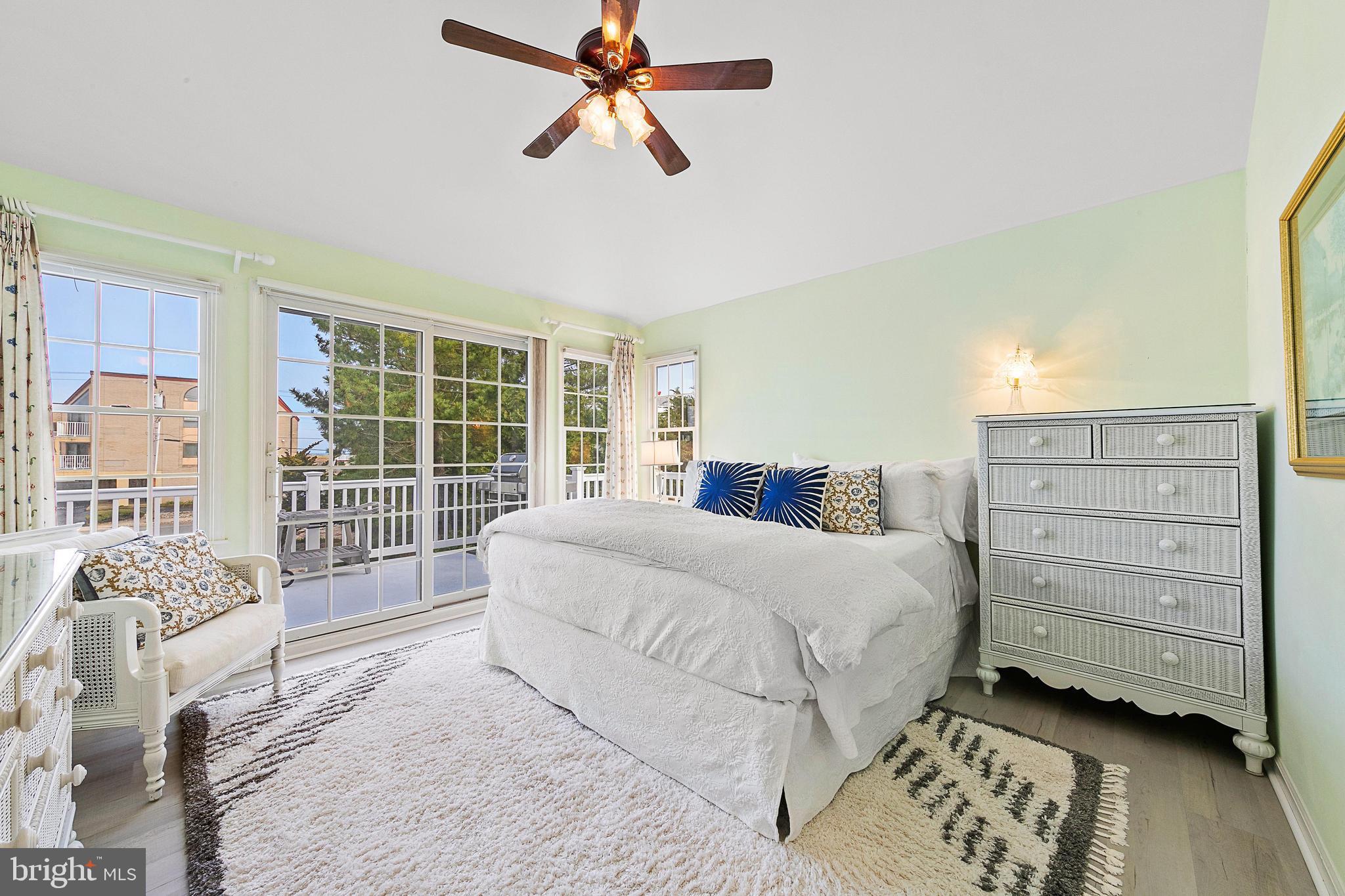 110 Coral St