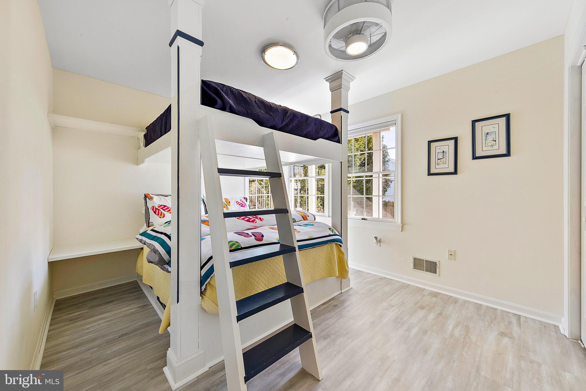 110 Coral St