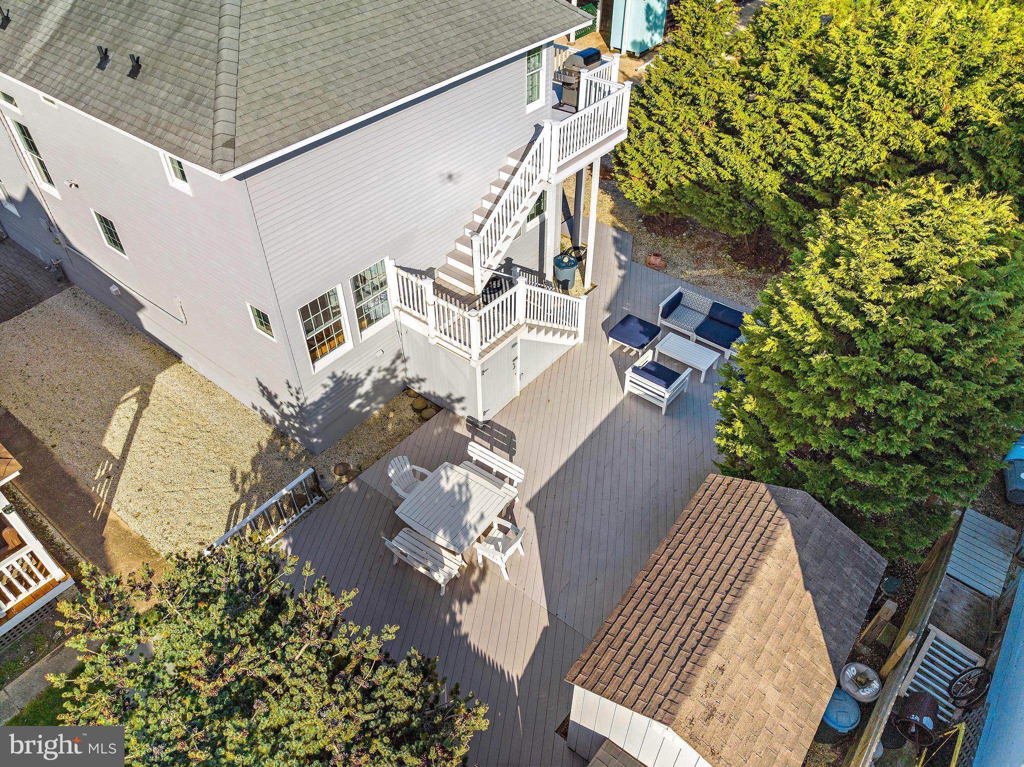 110 Coral St