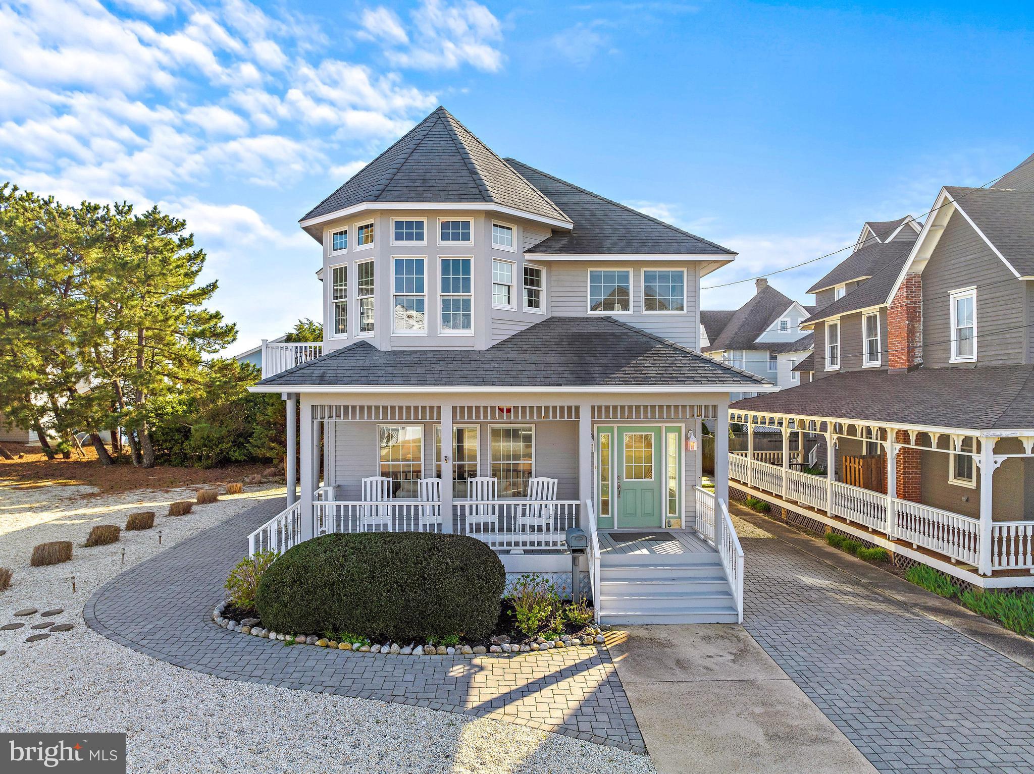 110 Coral St