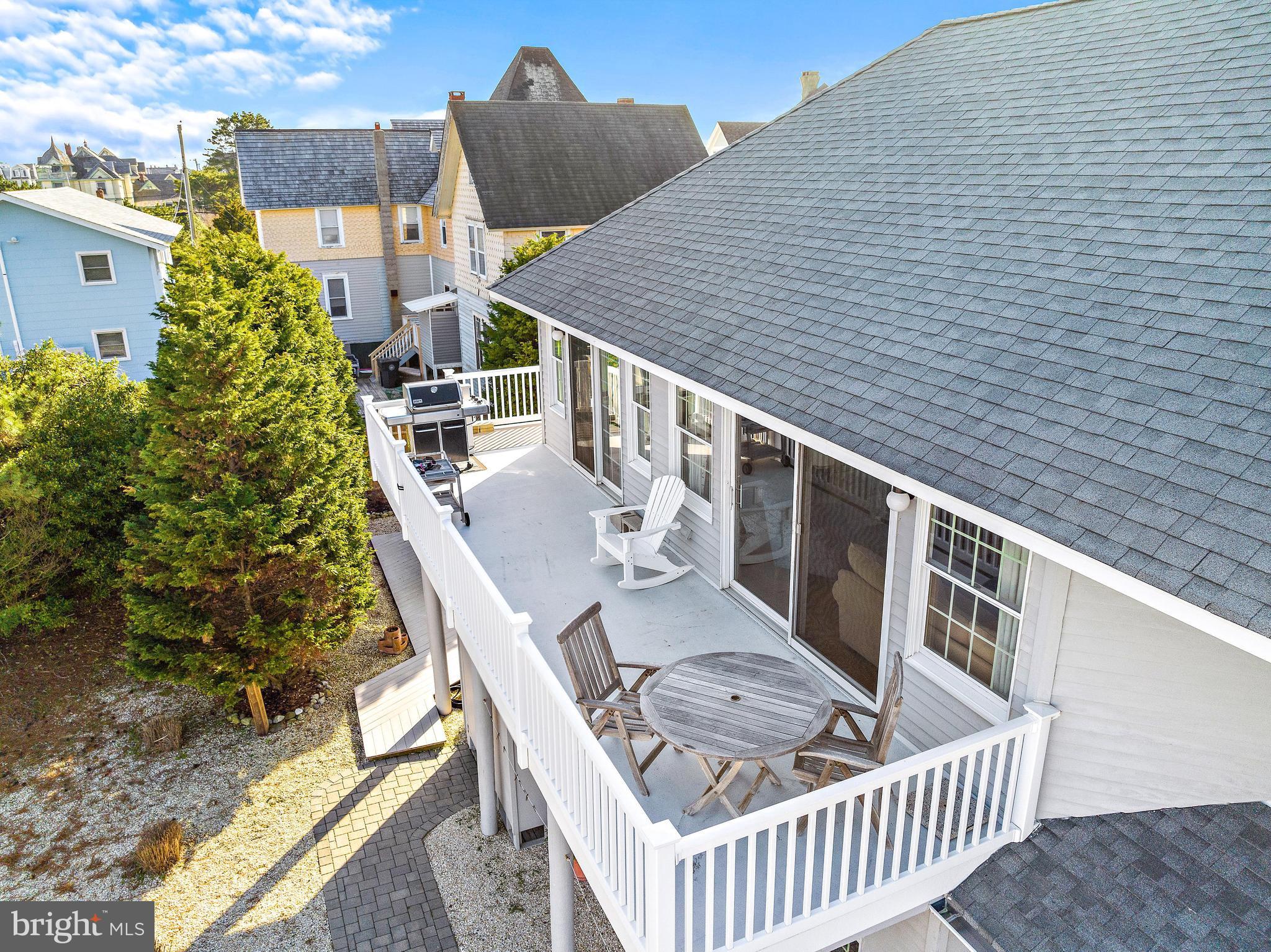 110 Coral St