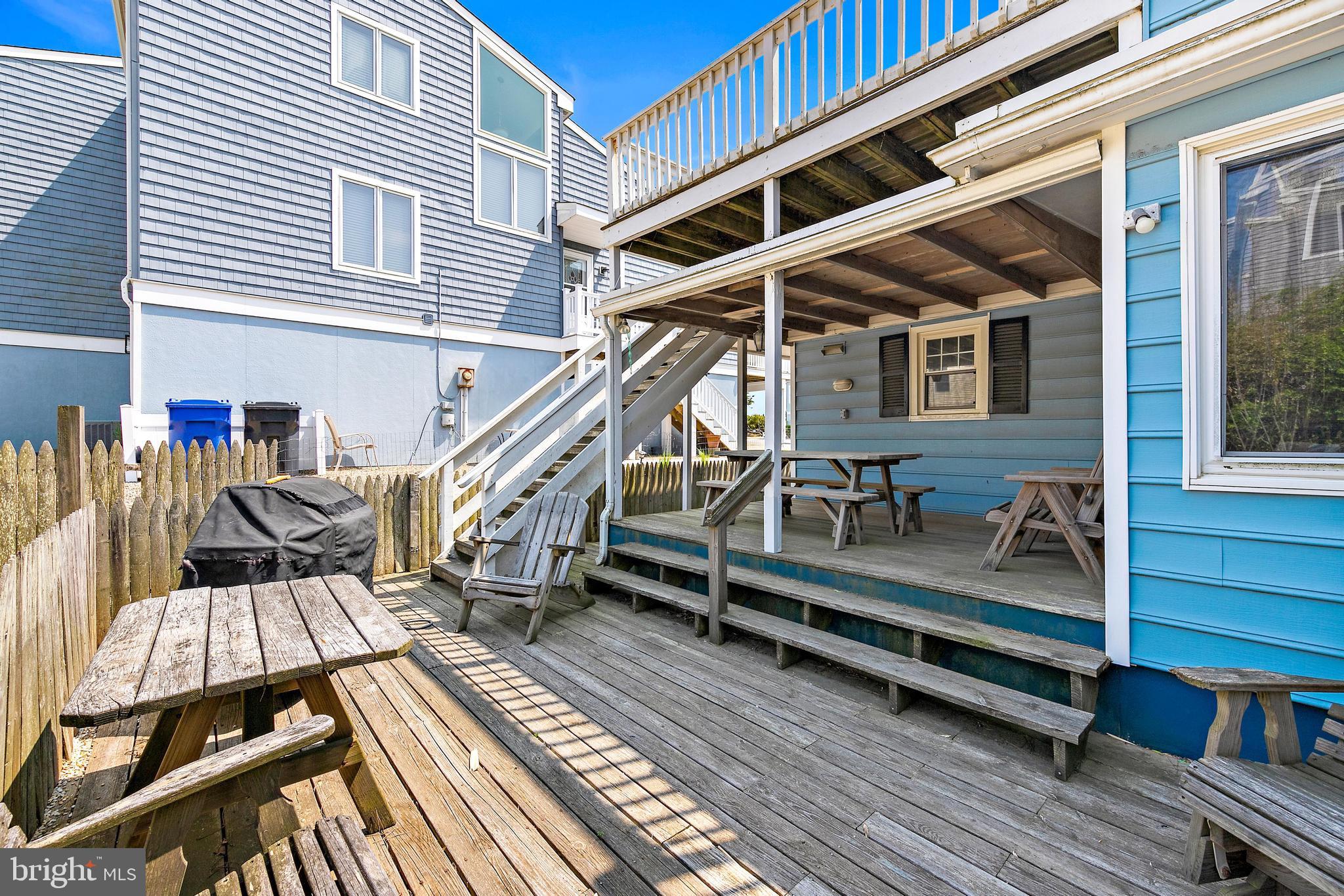 211 Pelham Ave