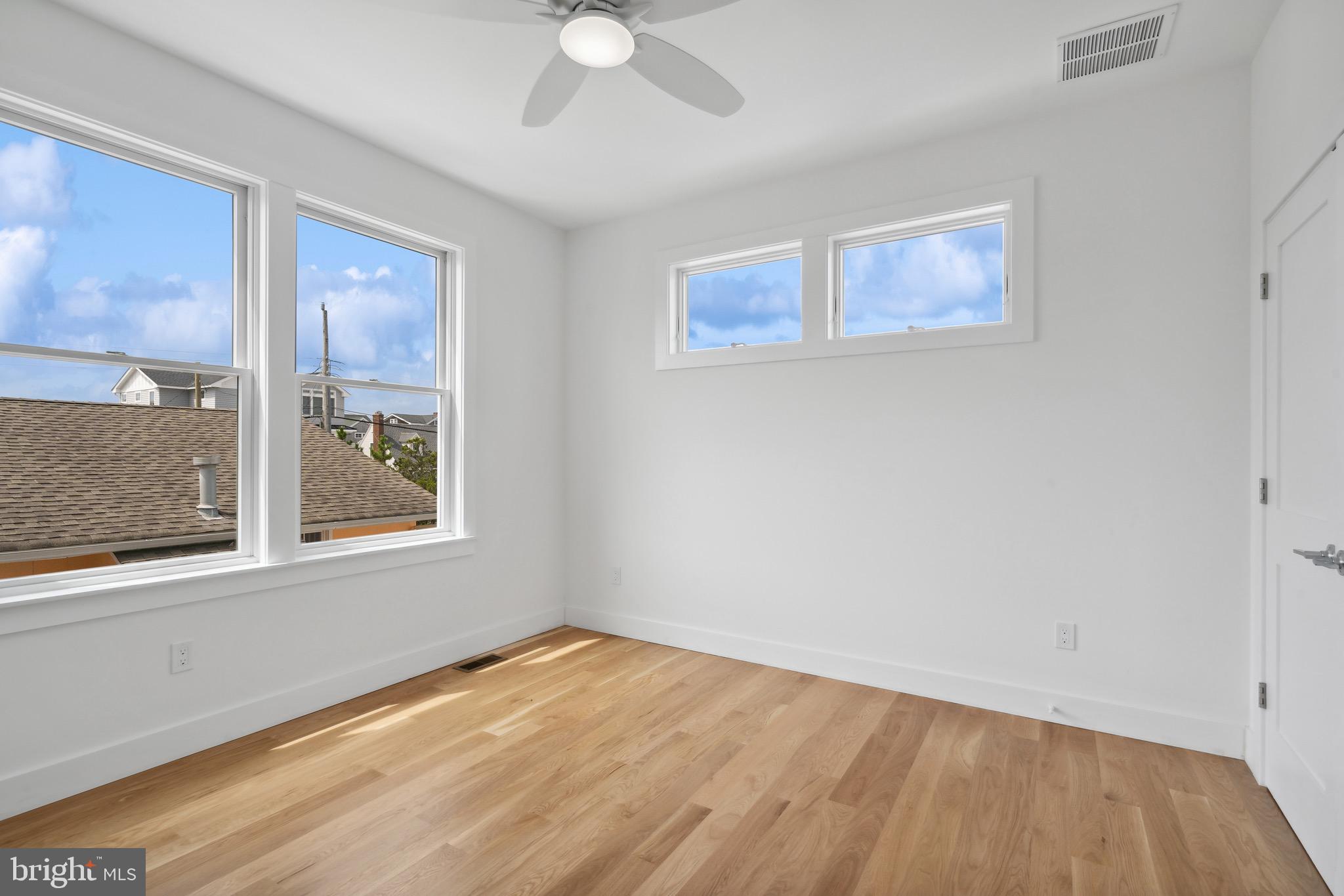 1110 S Beach Ave