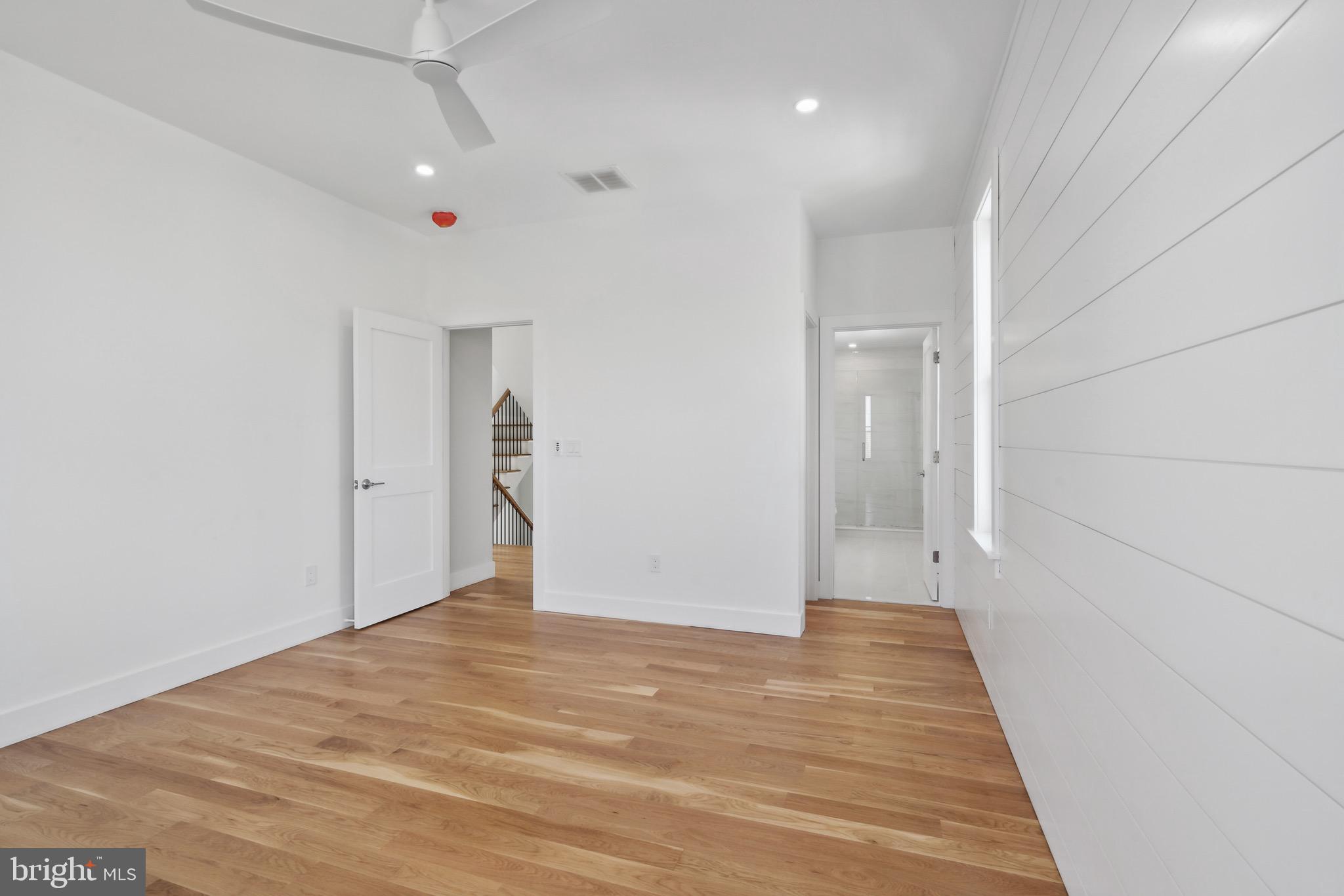 1110 S Beach Ave