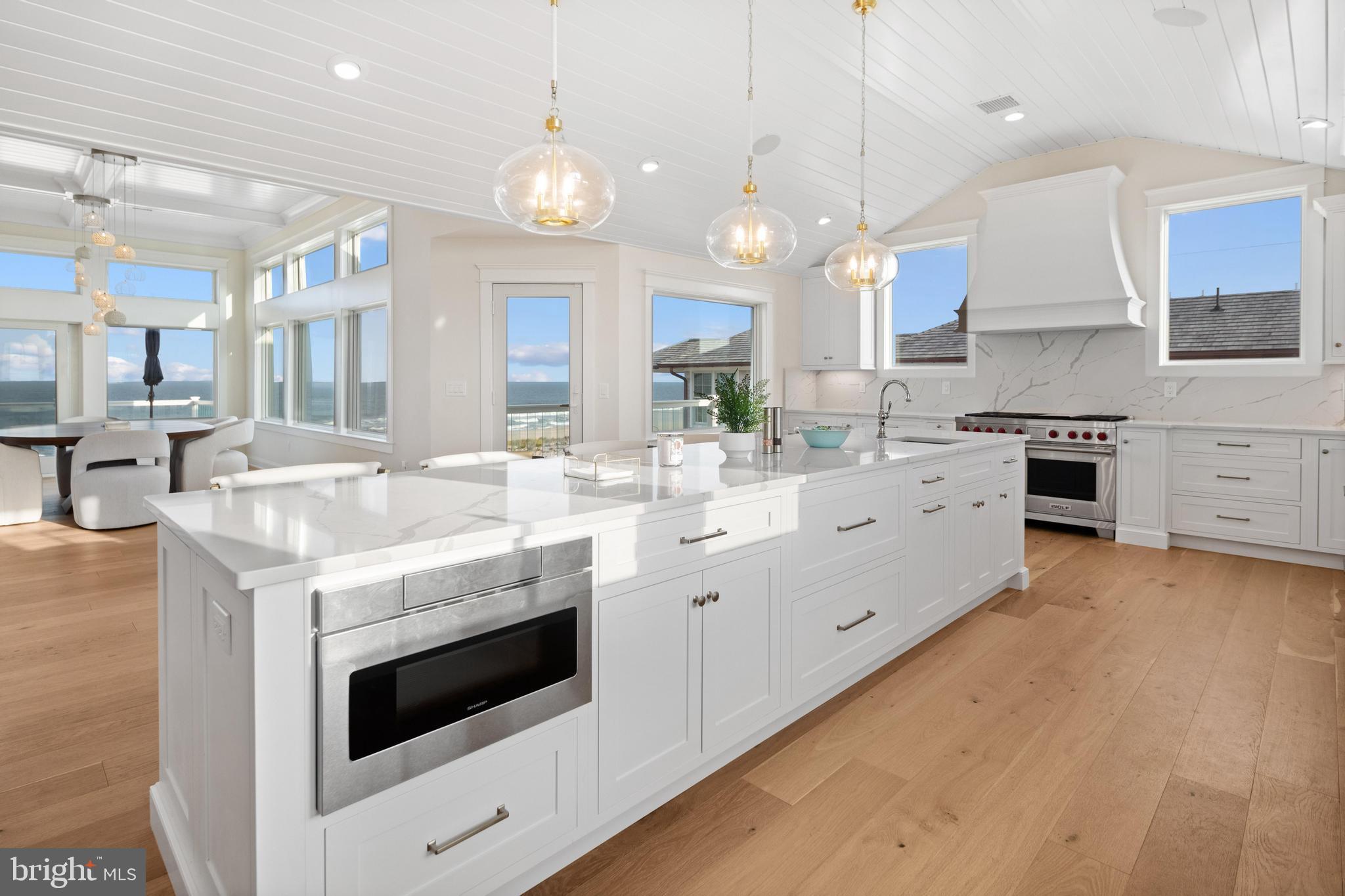1027-C Long Beach