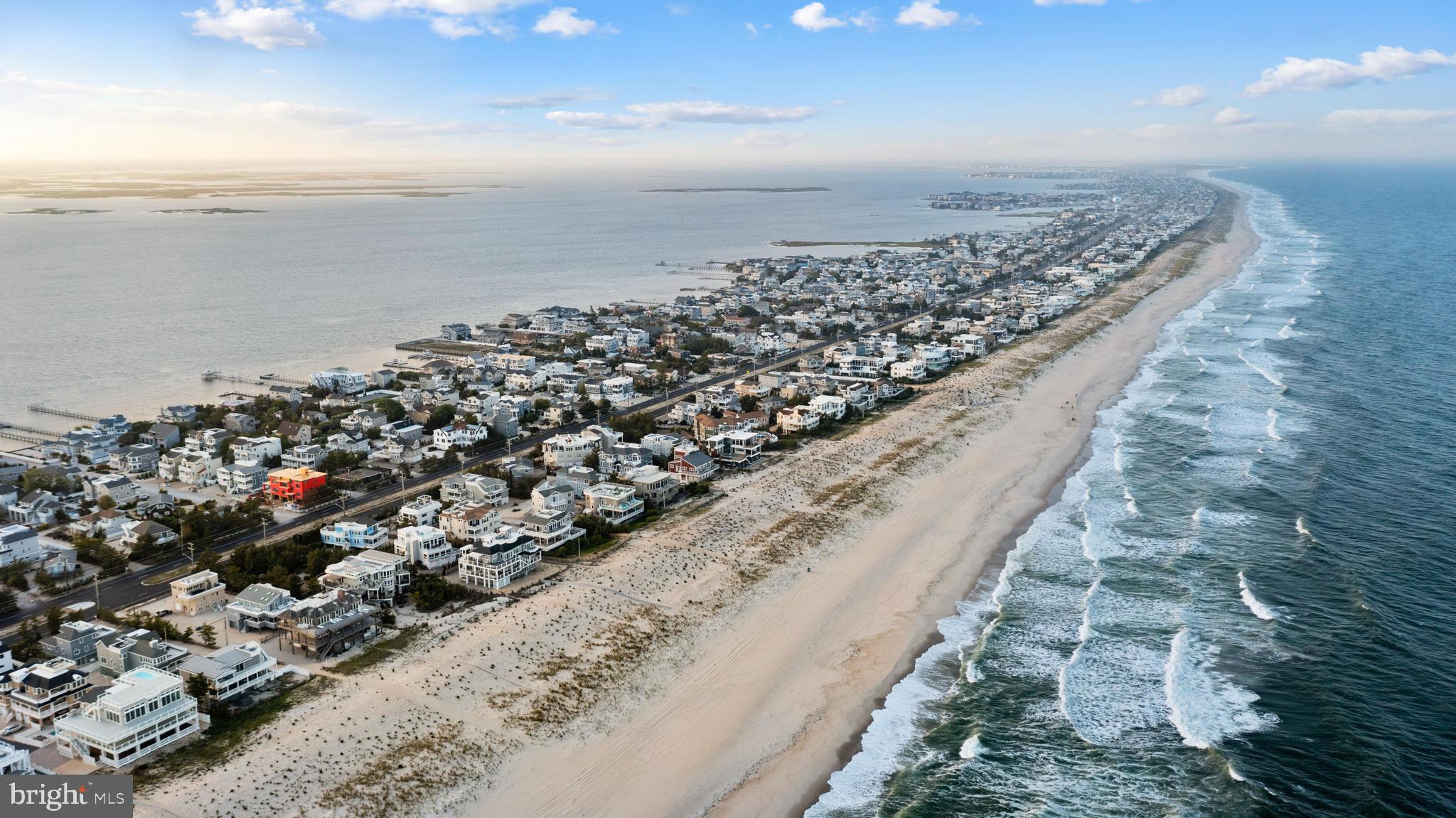 1027-C Long Beach