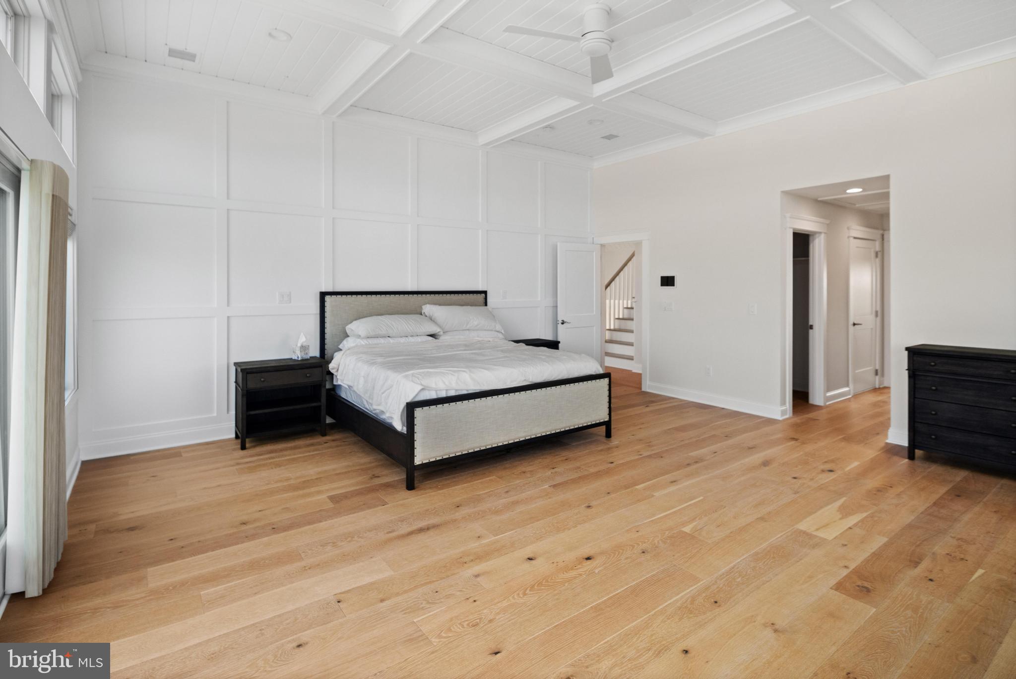 1027-C Long Beach