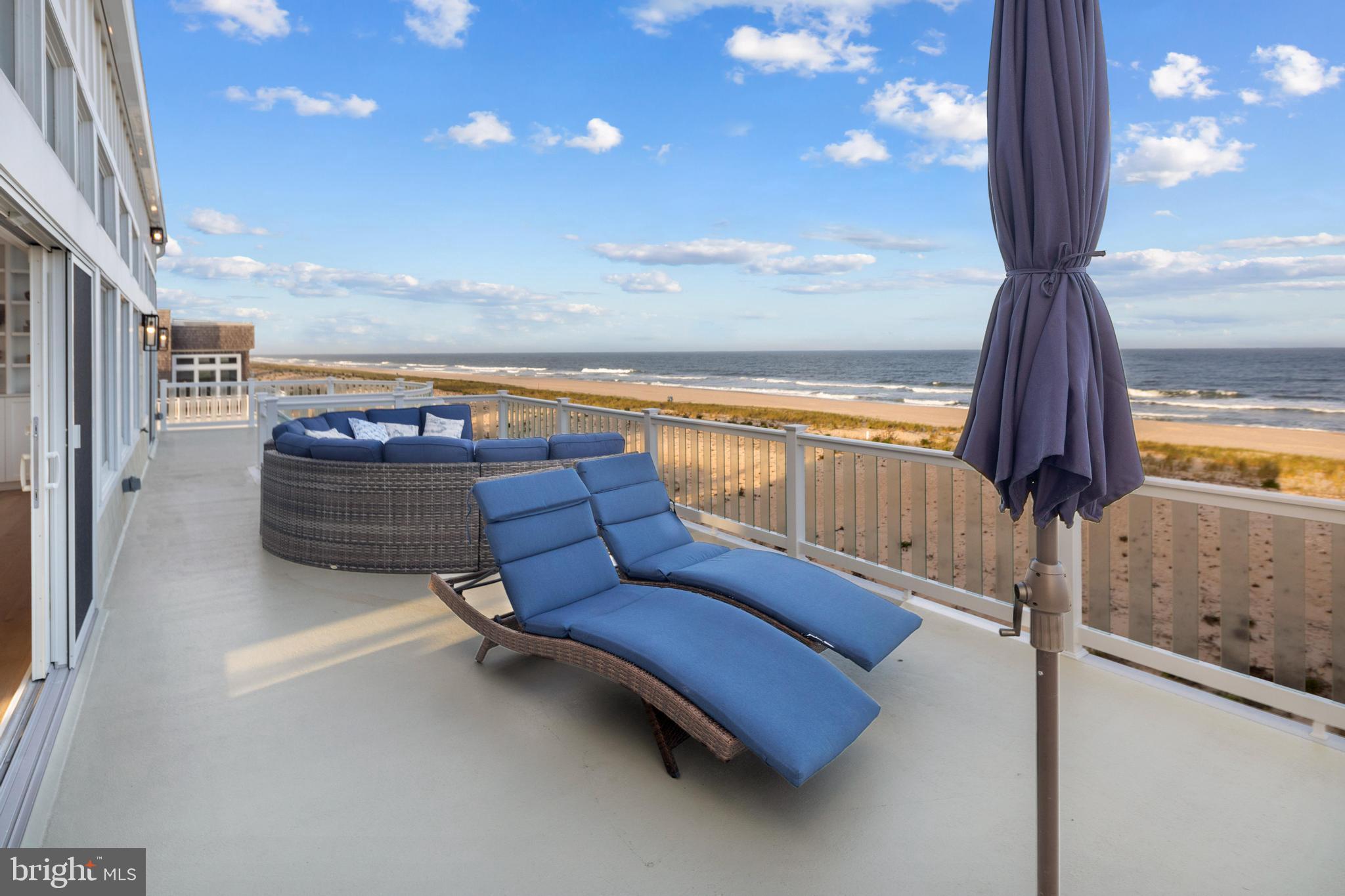 1027-C Long Beach