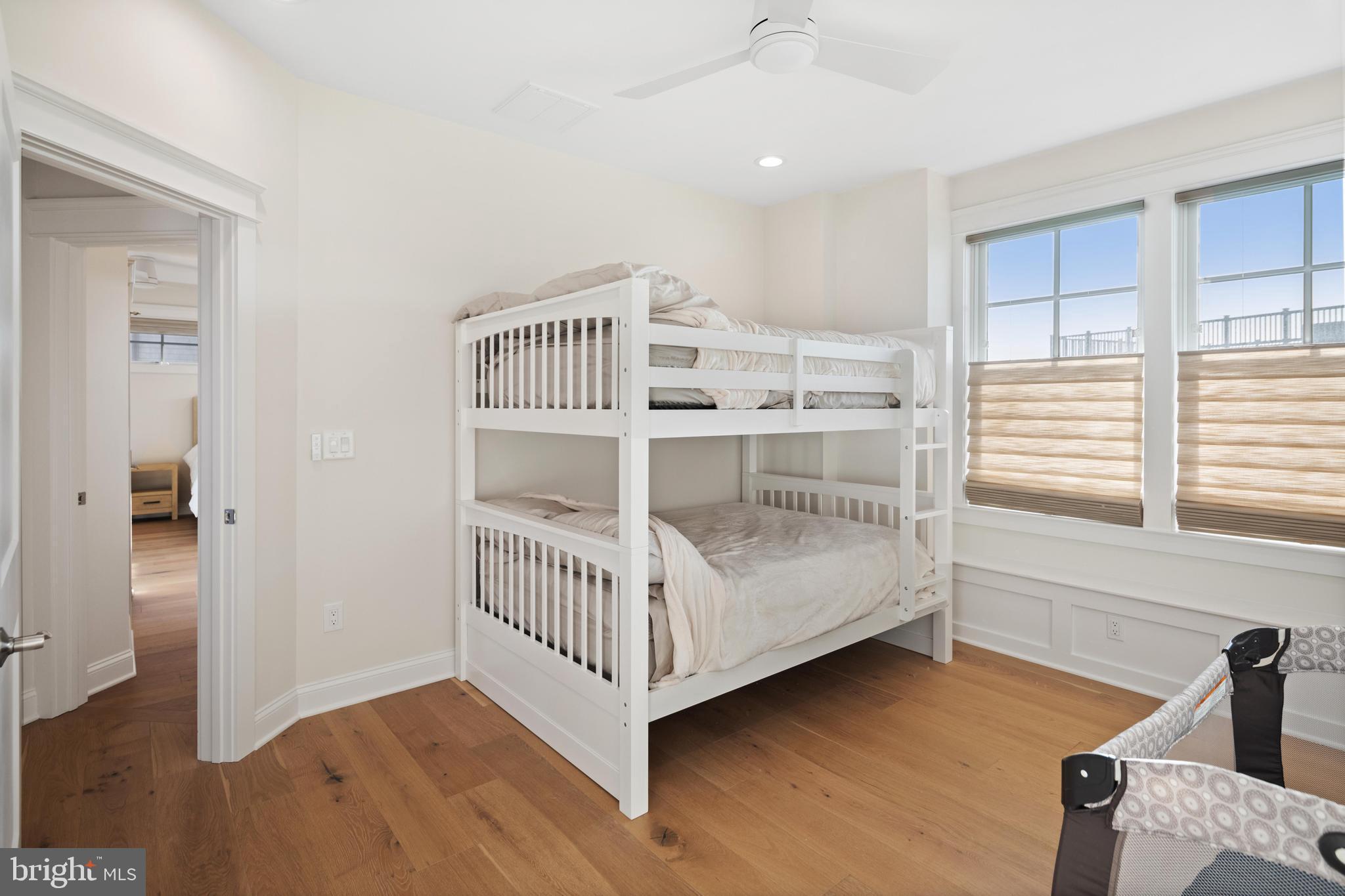 1027-C Long Beach