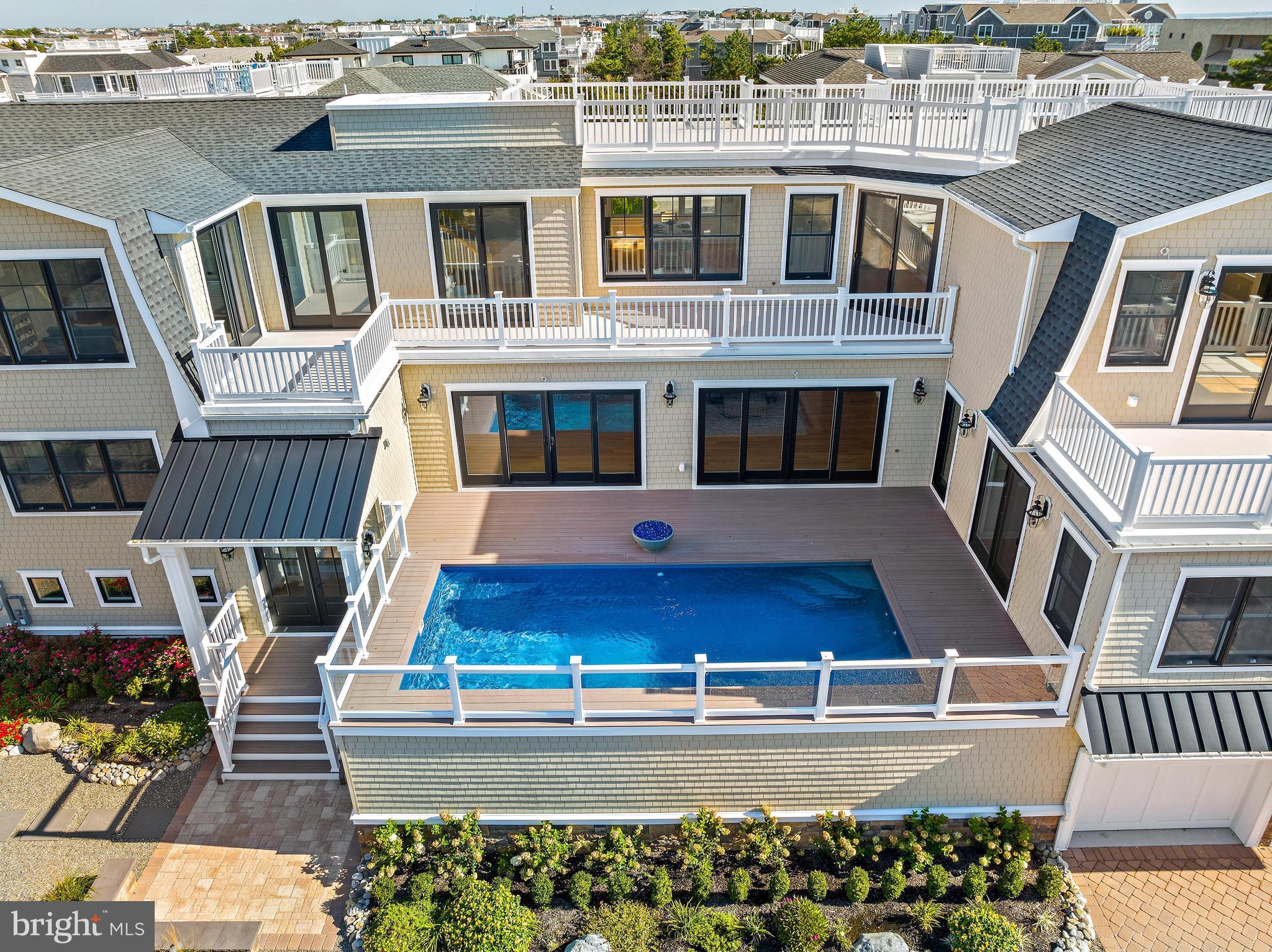 131-C Long Beach Blvd
