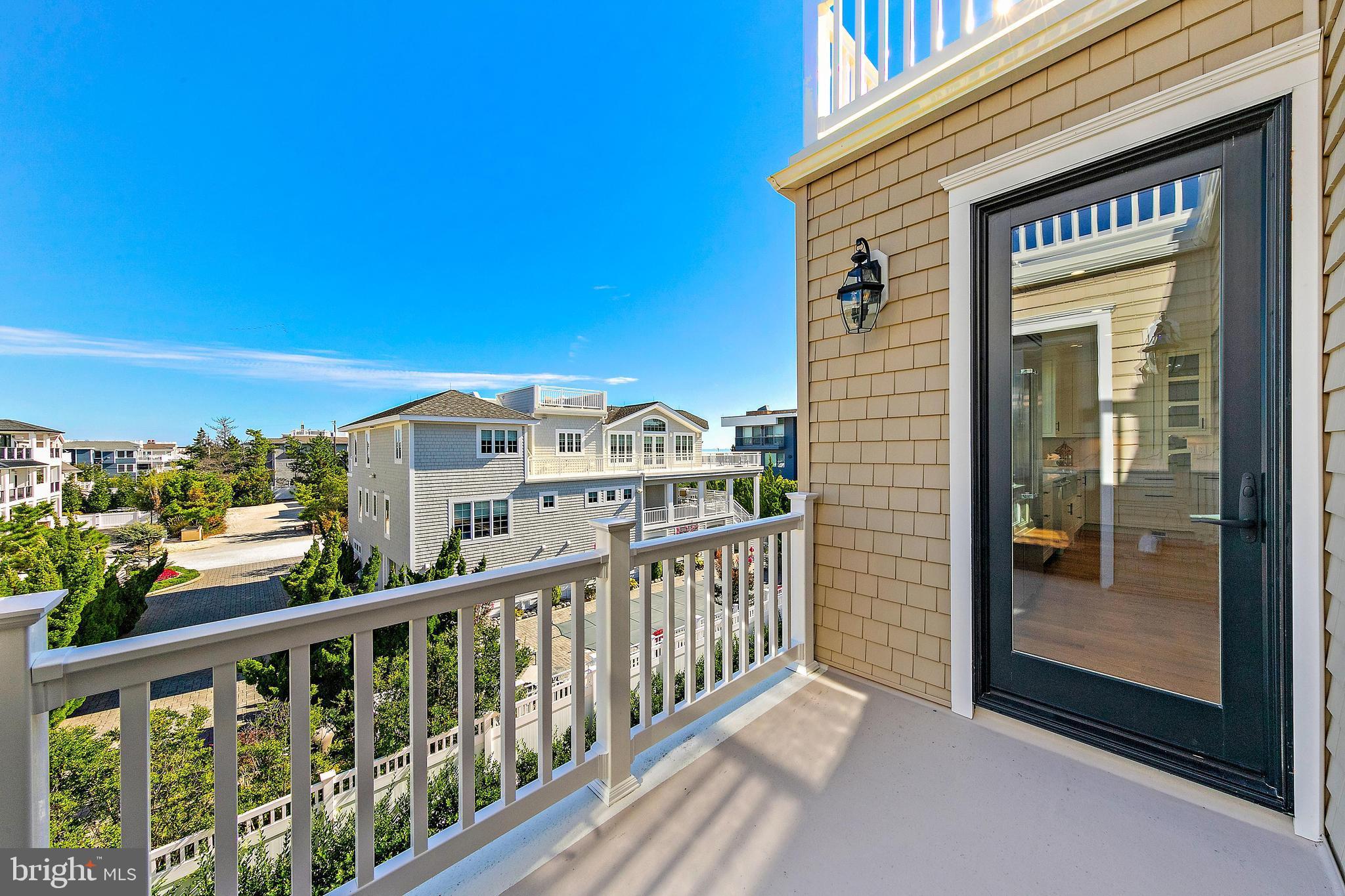 131-C Long Beach Blvd