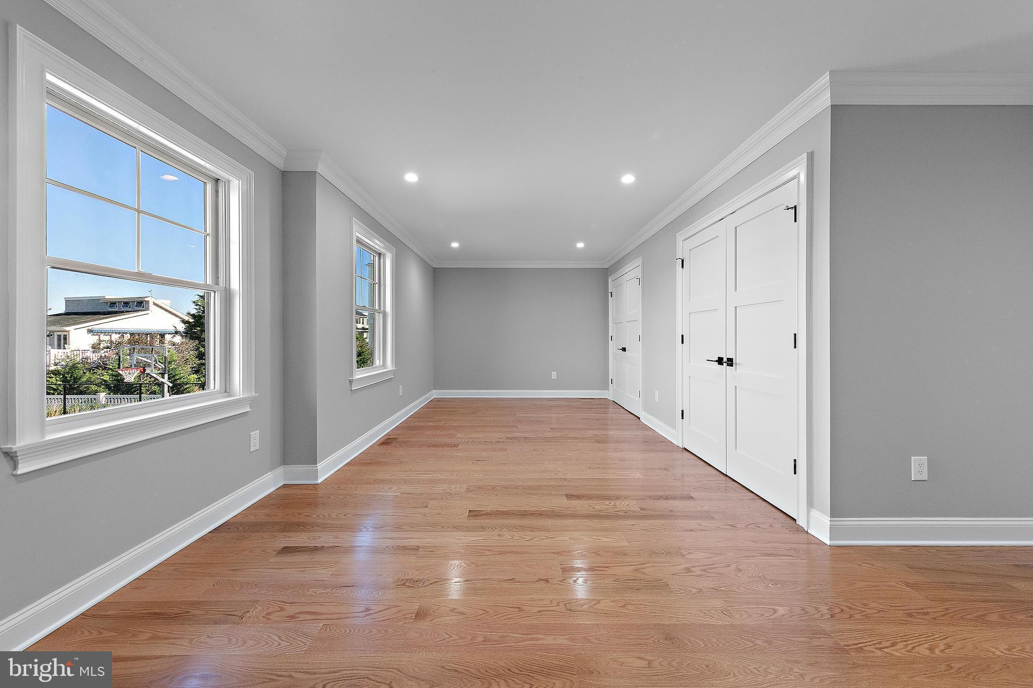 131-C Long Beach Blvd