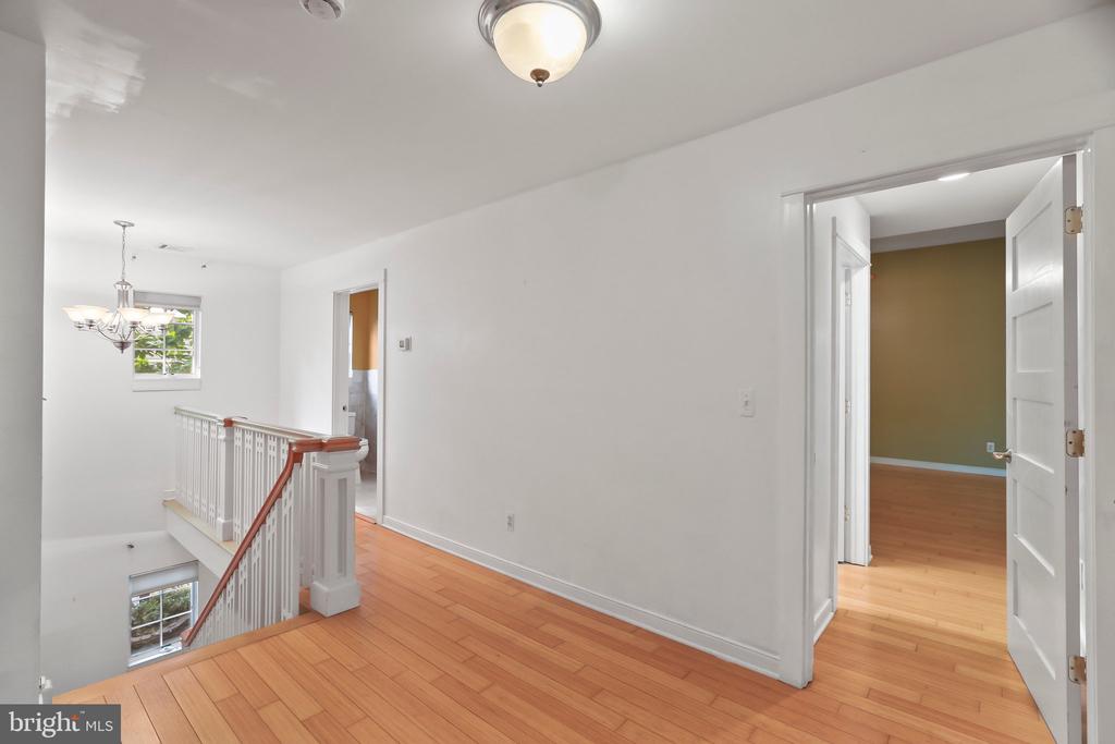 22 Birdsall St