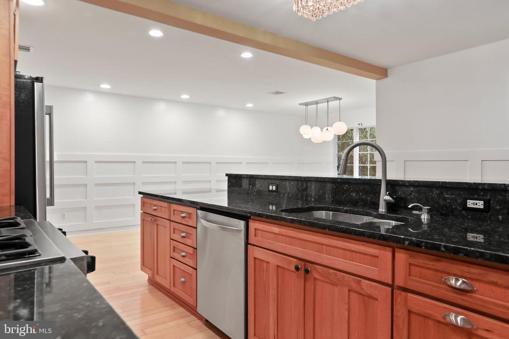 22 Birdsall St