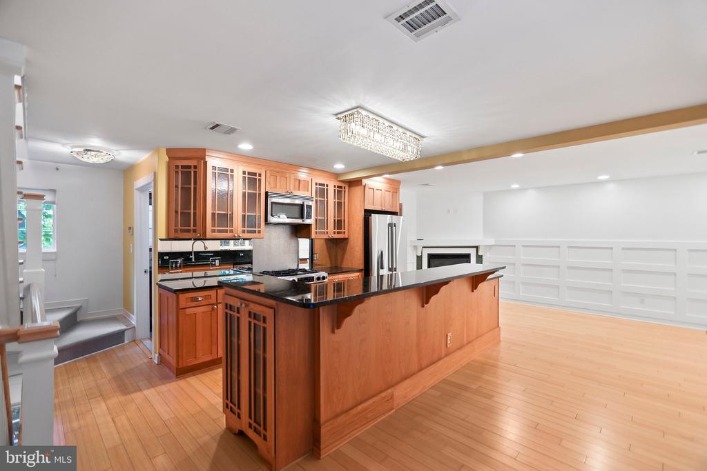 22 Birdsall St