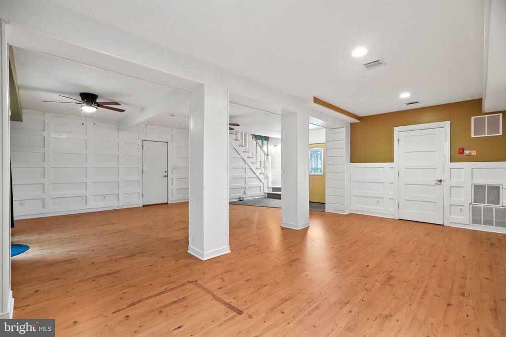 22 Birdsall St