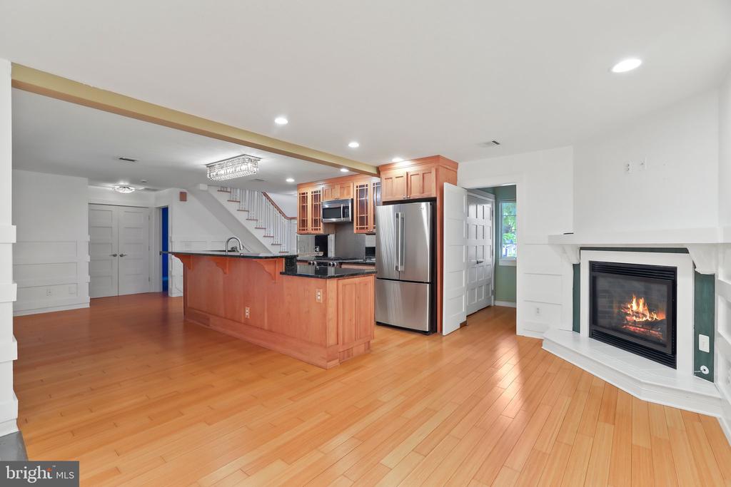 22 Birdsall St