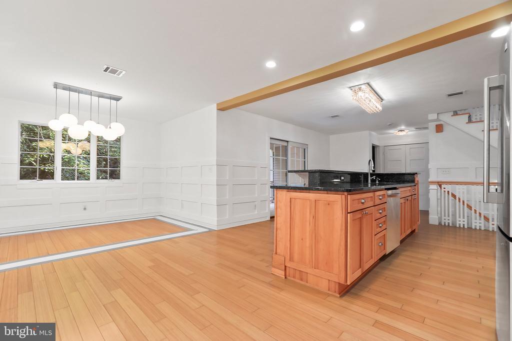 22 Birdsall St