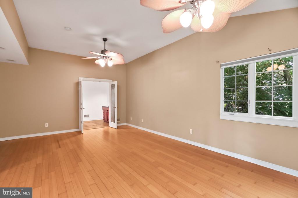 22 Birdsall St