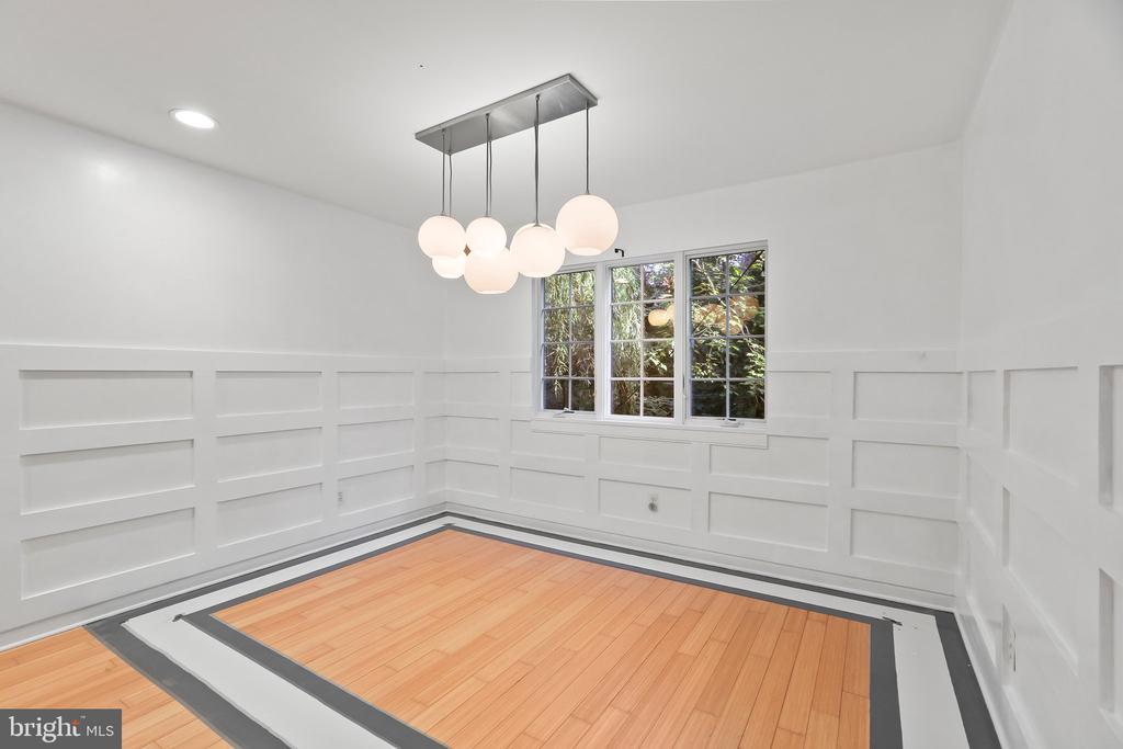 22 Birdsall St