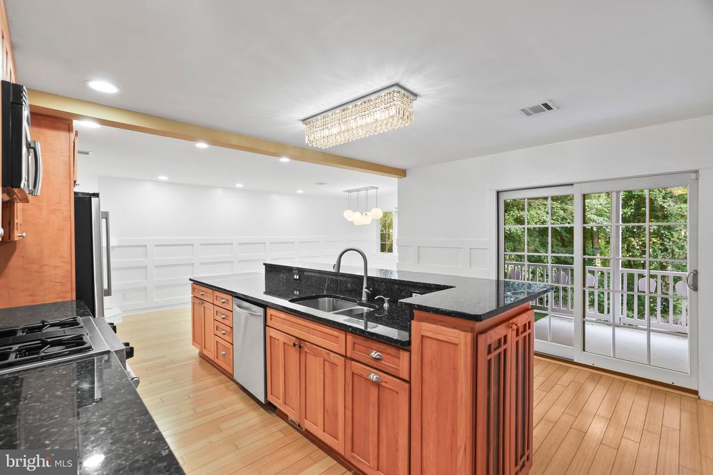 22 Birdsall St