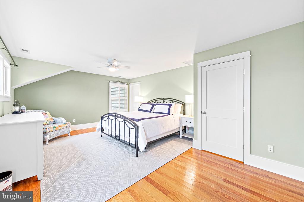 325 Berkeley Ave