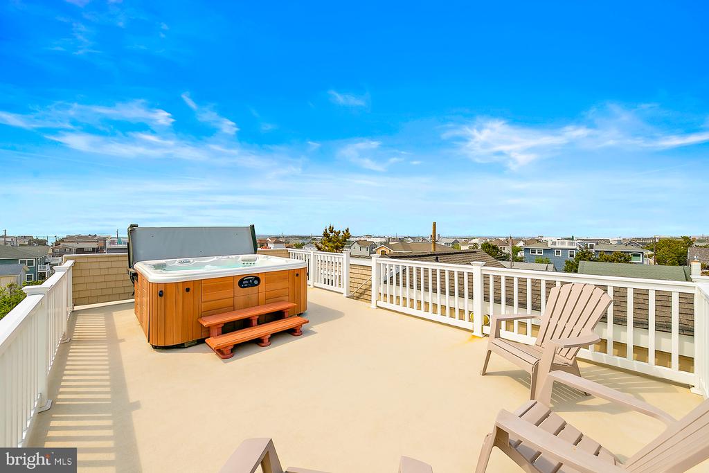 26 E 52nd St