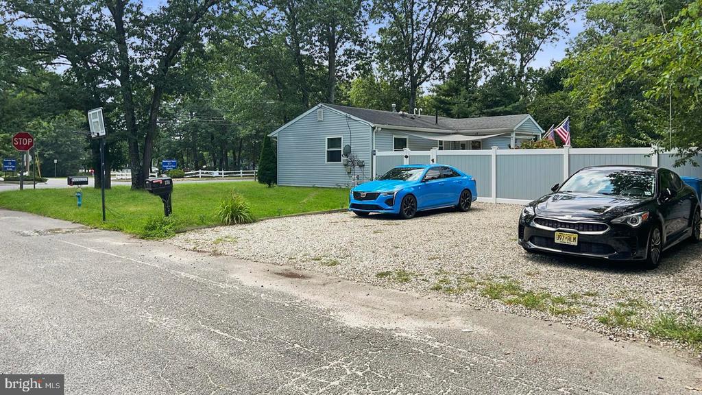2500 Ridgeway Rd