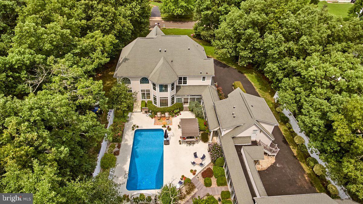 1081 Prospect Ave
