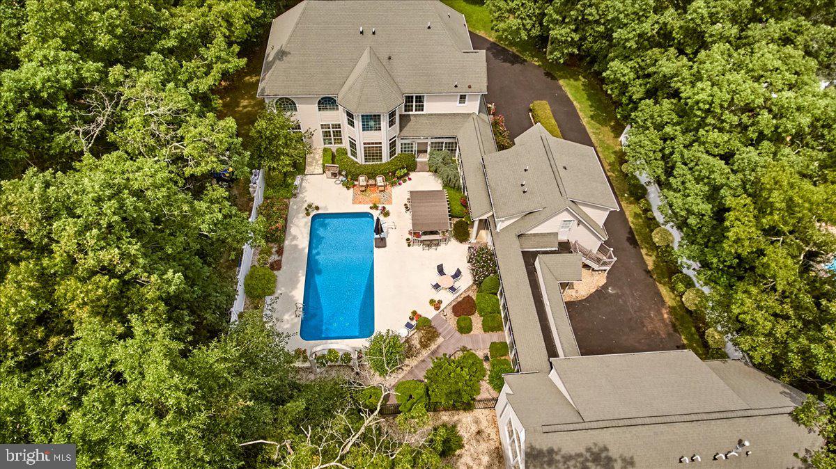 1081 Prospect Ave