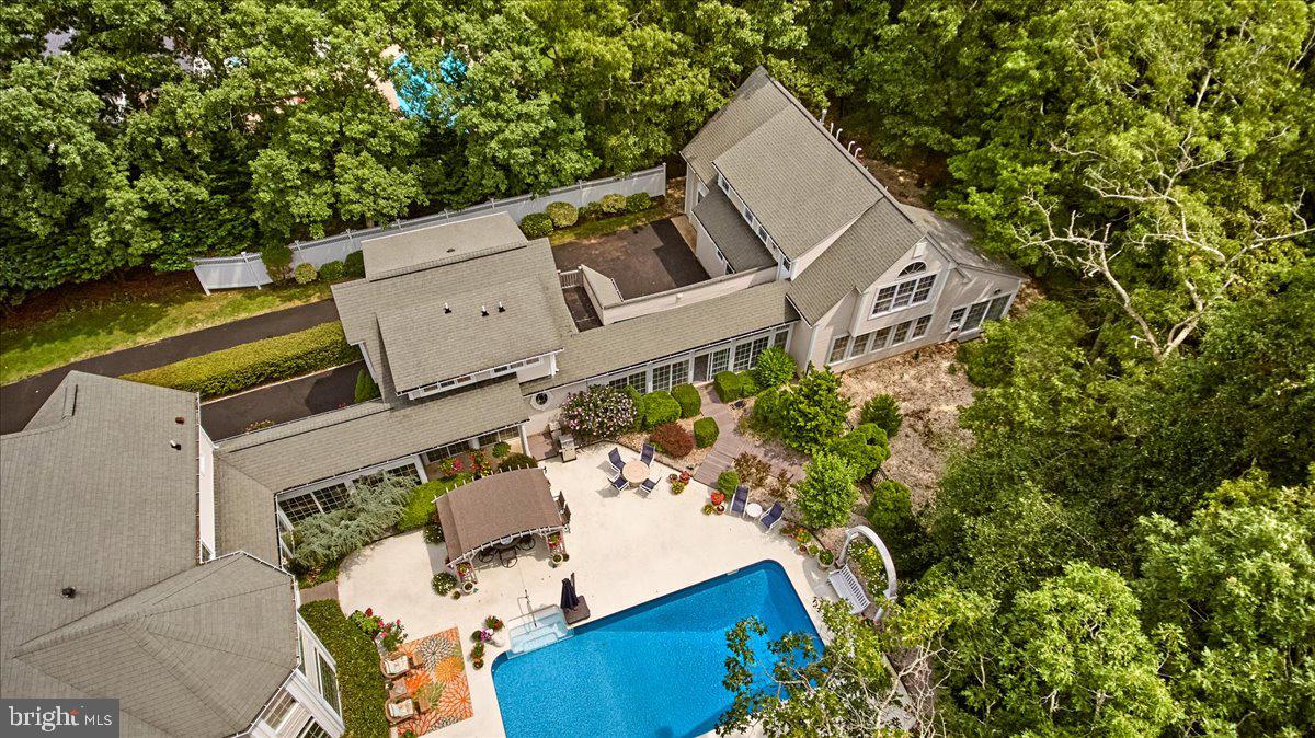 1081 Prospect Ave