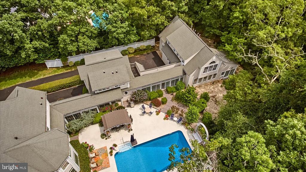 1081 Prospect Ave