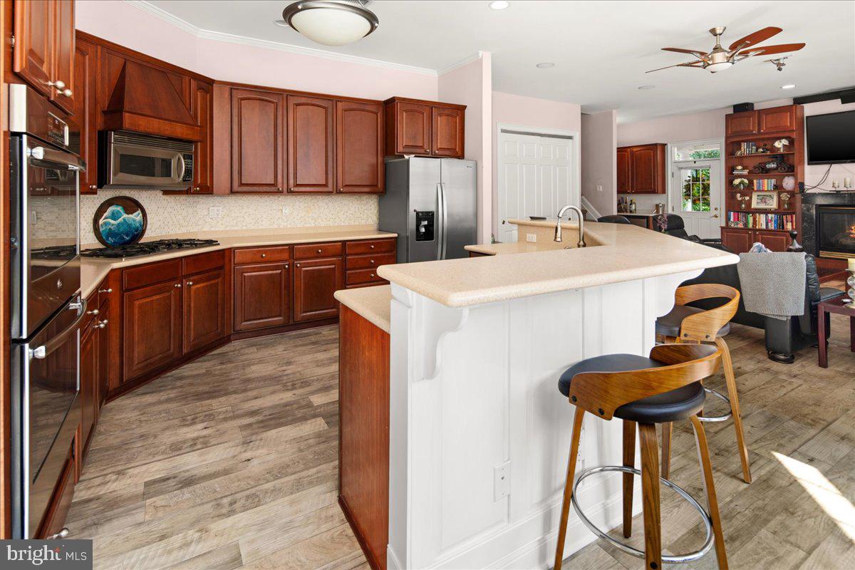 1081 Prospect Ave
