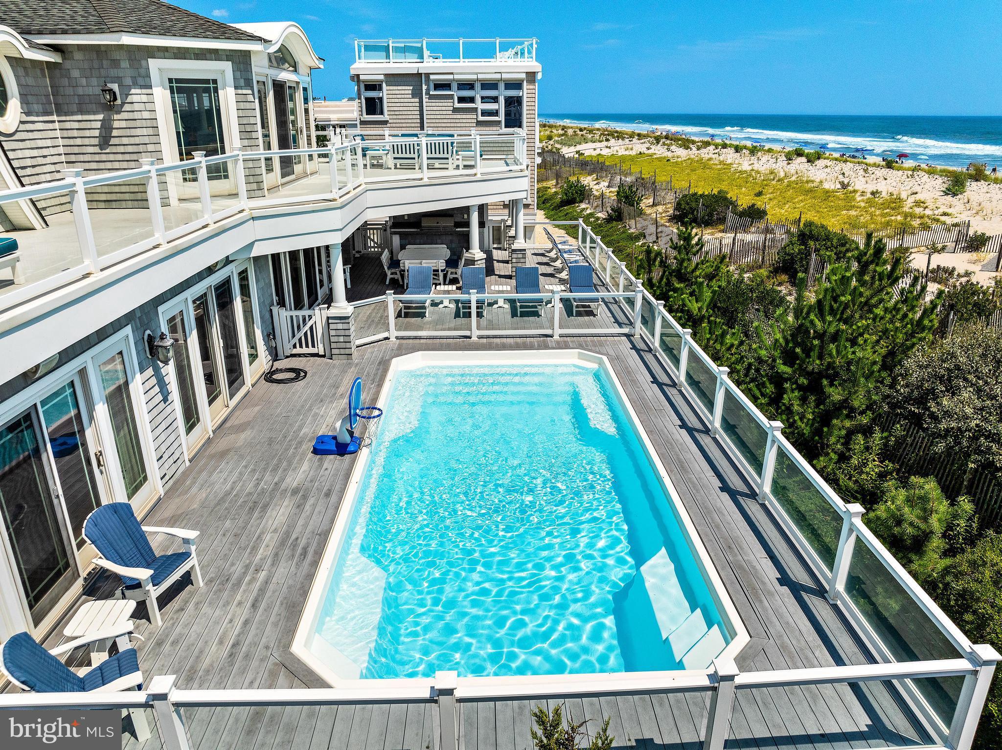1095 Long Beach Blvd #B