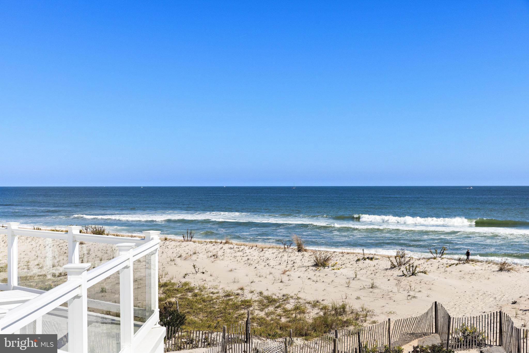 1095 Long Beach Blvd #B