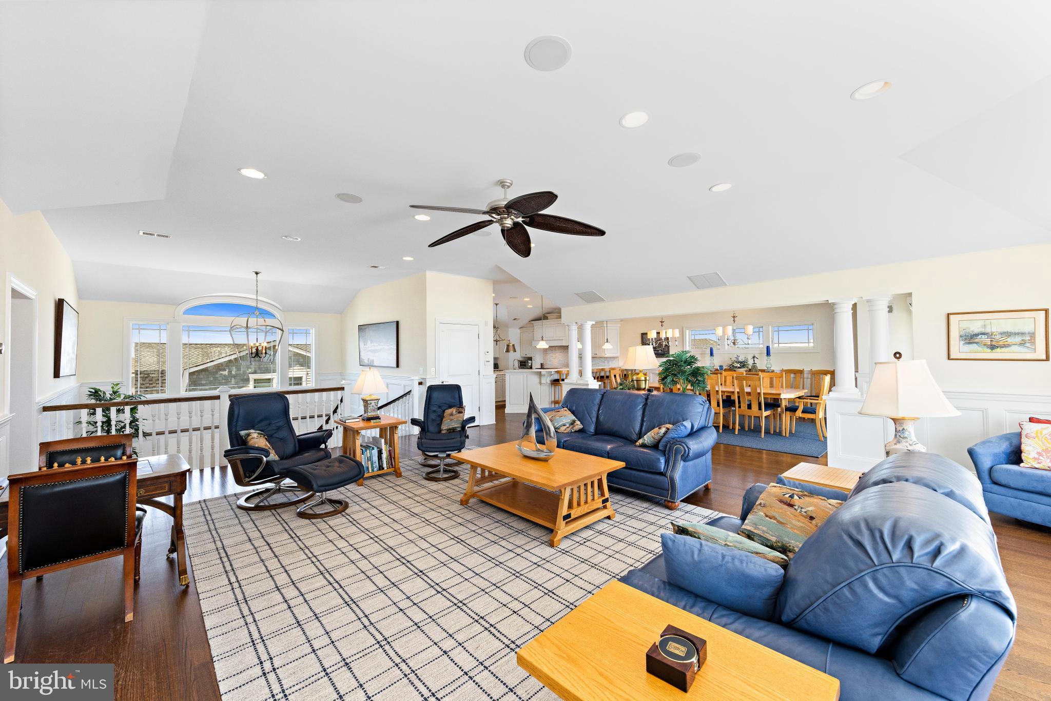 1095 Long Beach Blvd #B