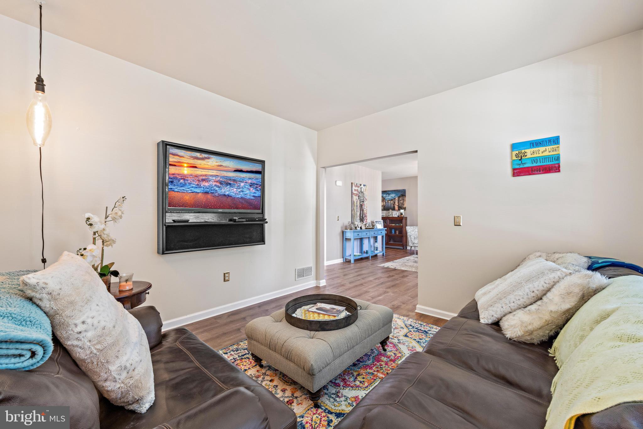 51 Waters Edge Dr