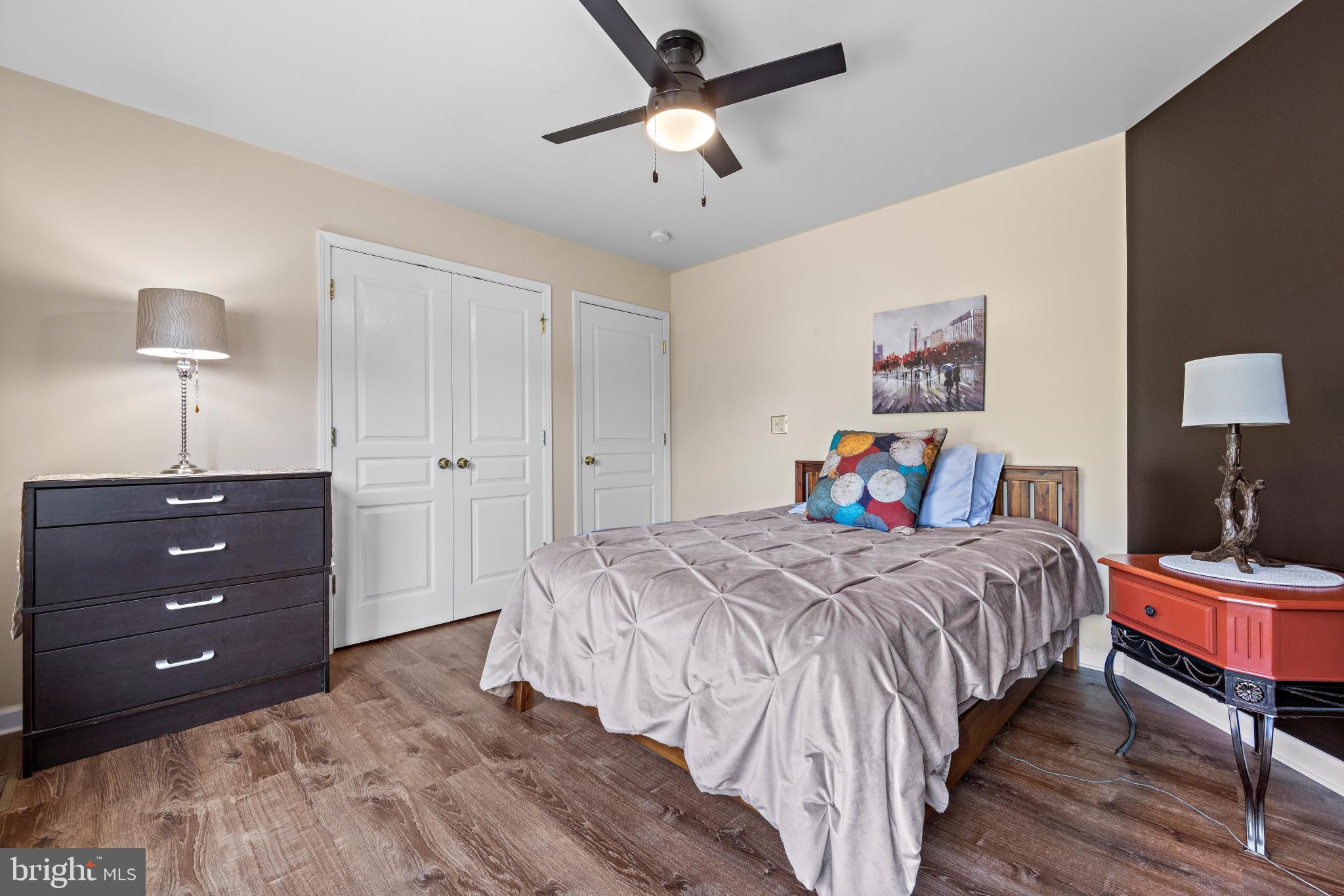 51 Waters Edge Dr