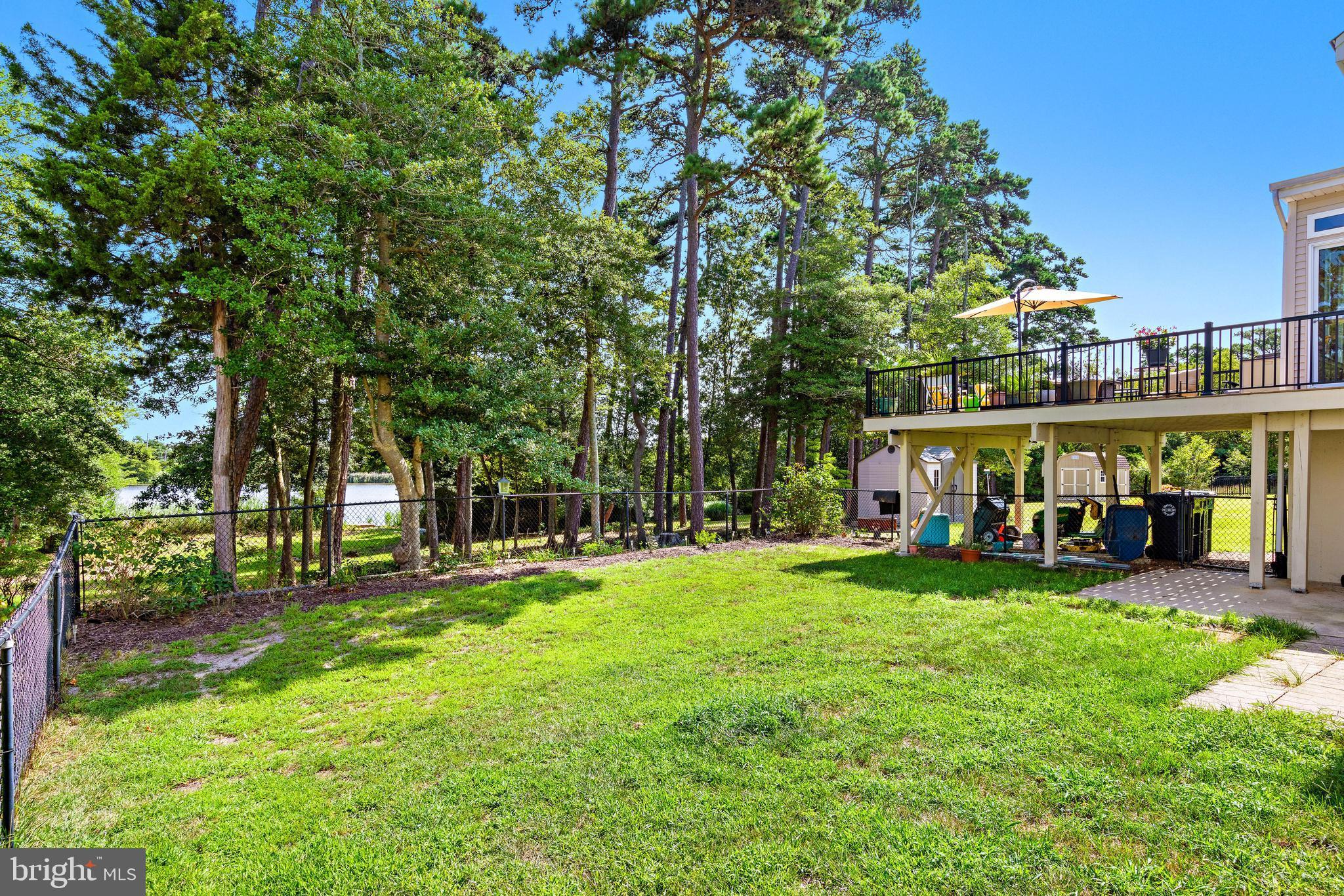 51 Waters Edge Dr