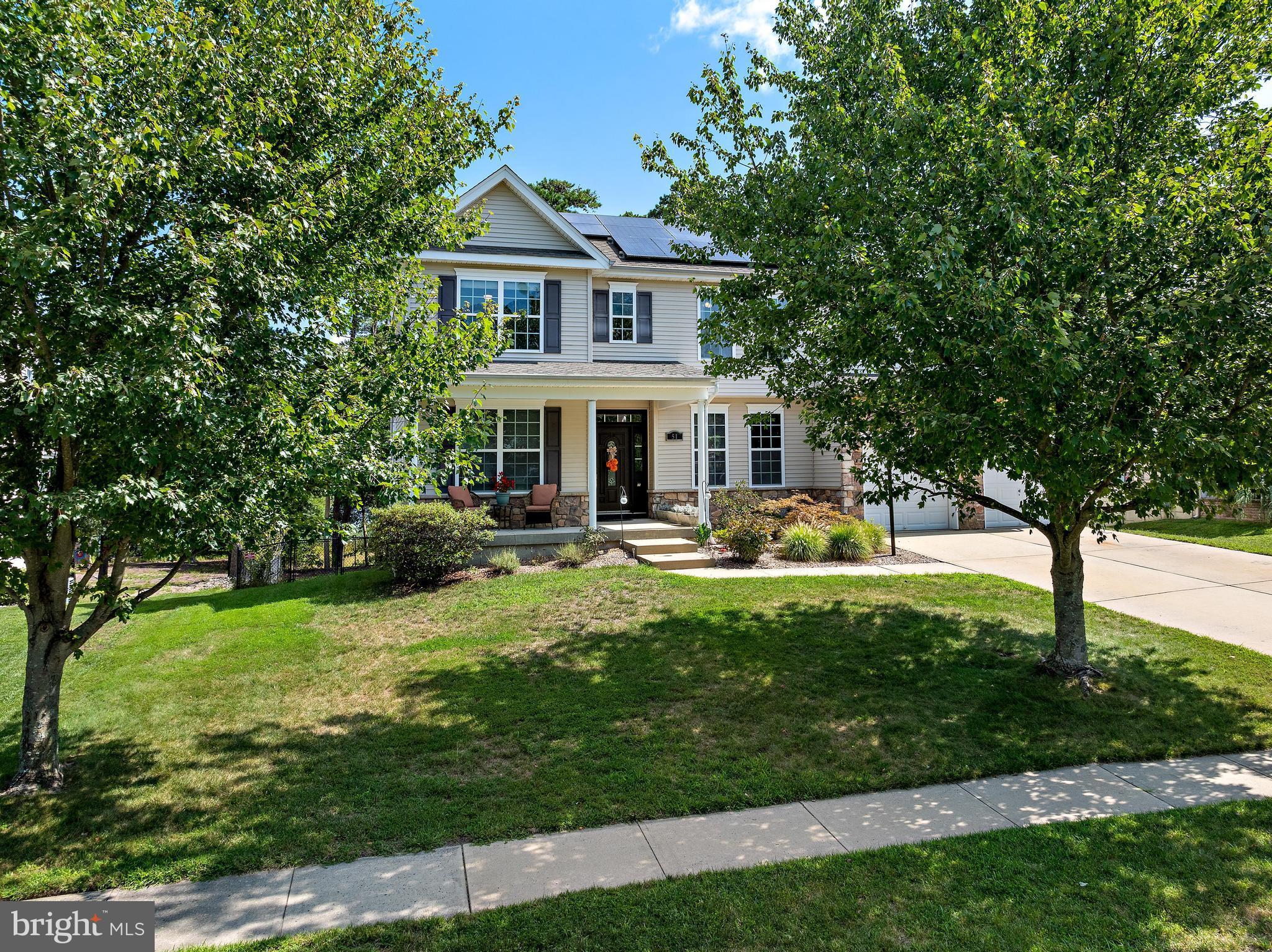 51 Waters Edge Dr