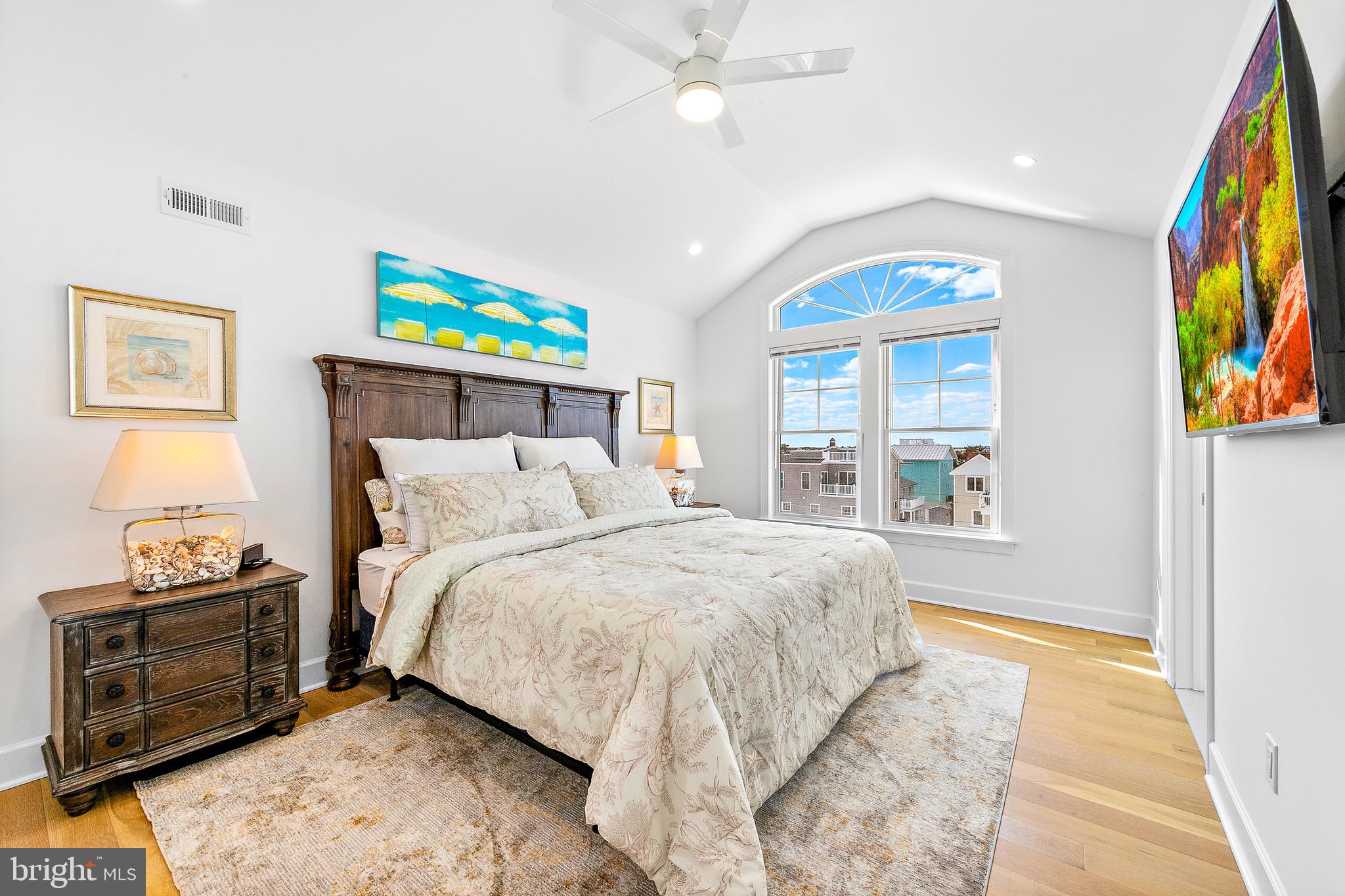 4901 Long Beach