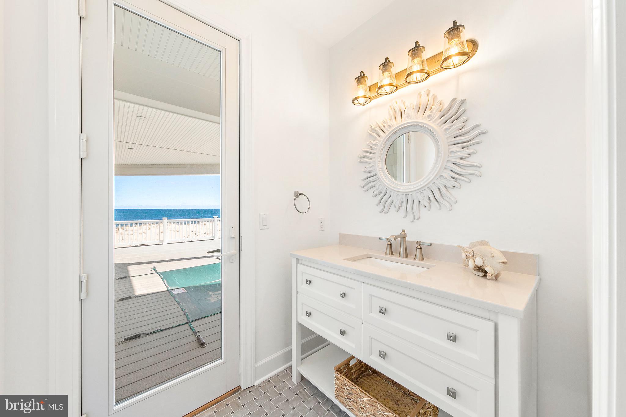 4901 Long Beach