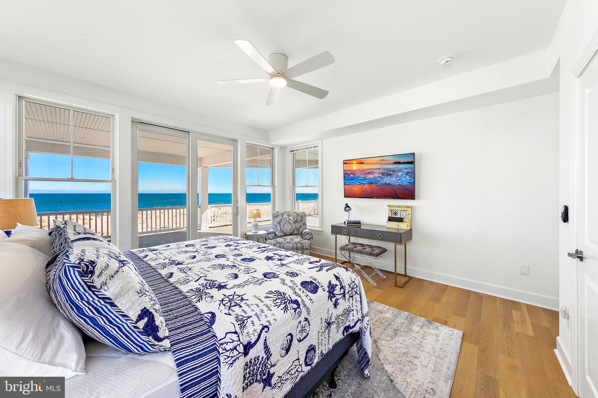 4901 Long Beach
