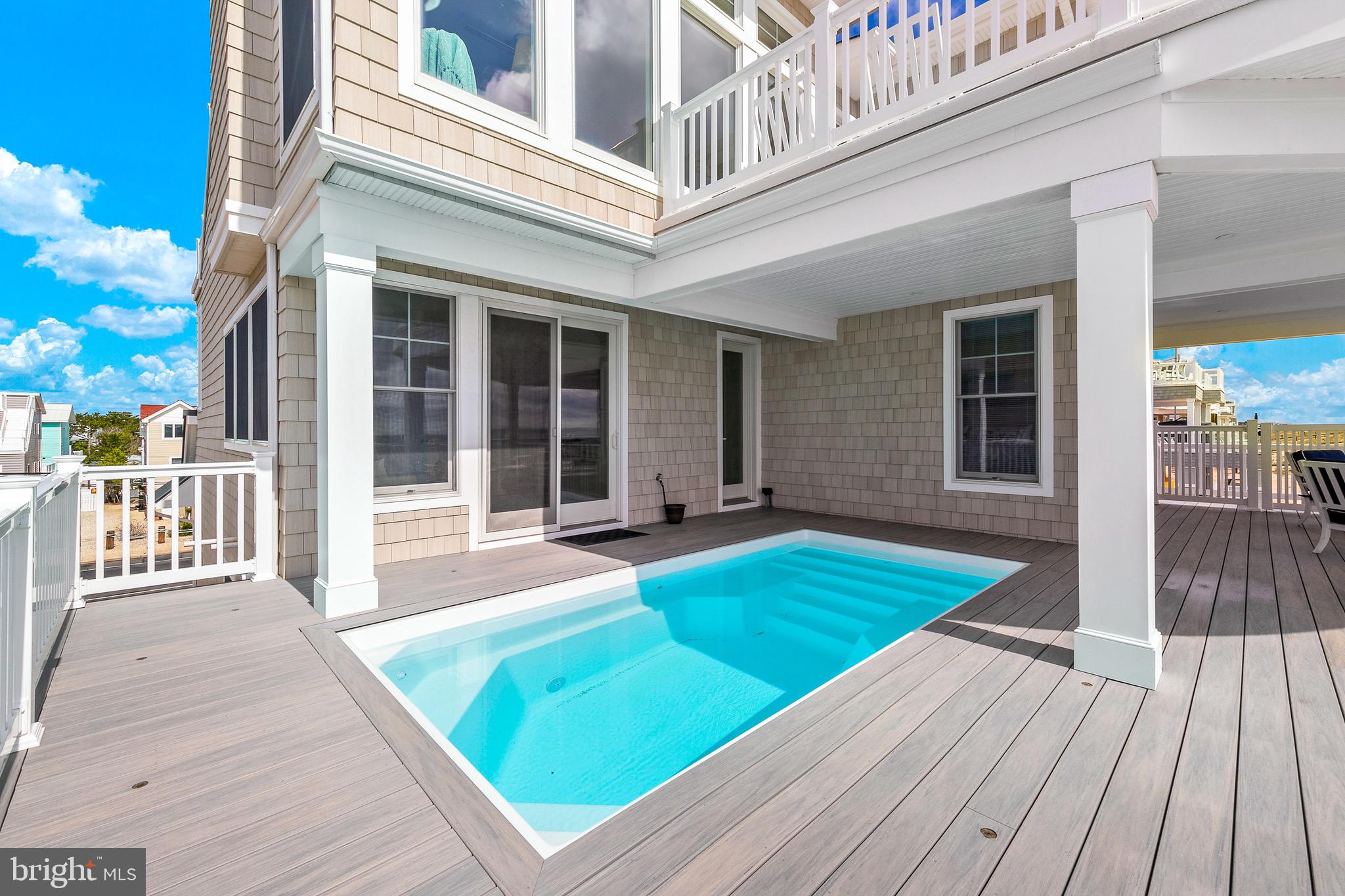4901 Long Beach