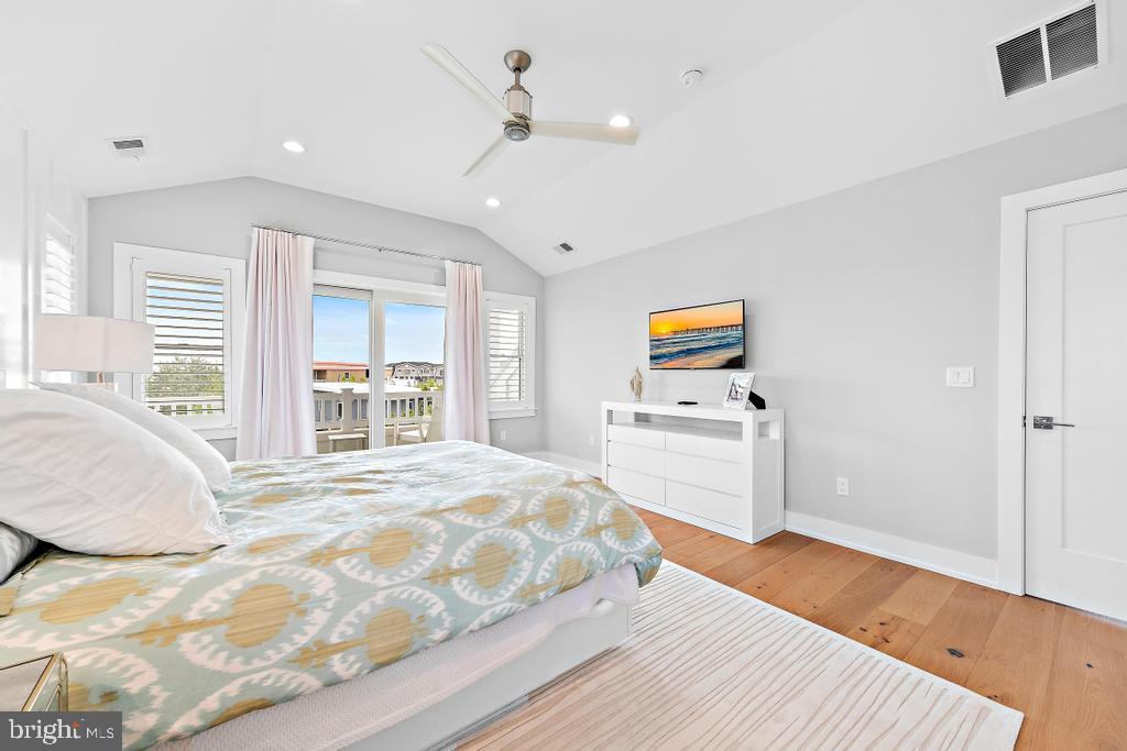 151-B Long Beach