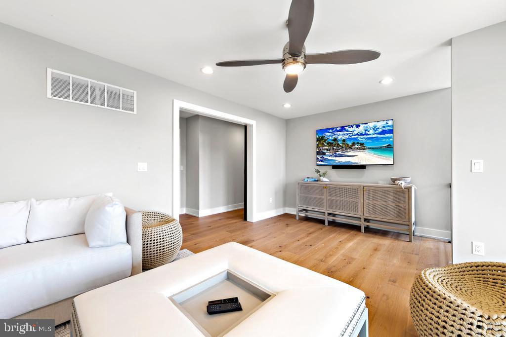 151-B Long Beach