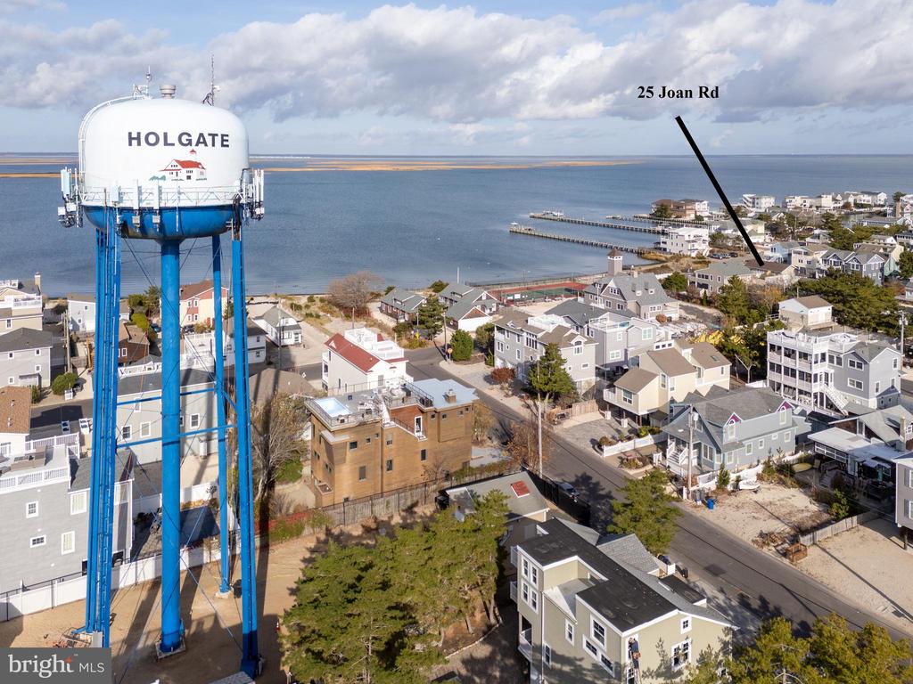 25 JOAN,OCEAN