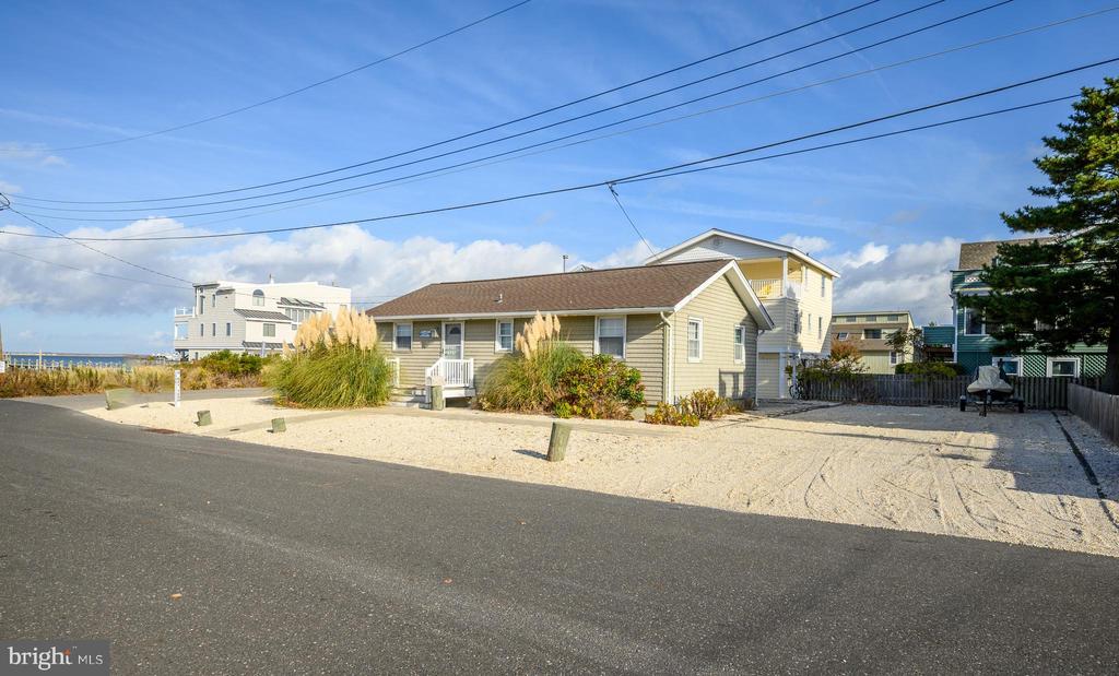 25 JOAN,OCEAN