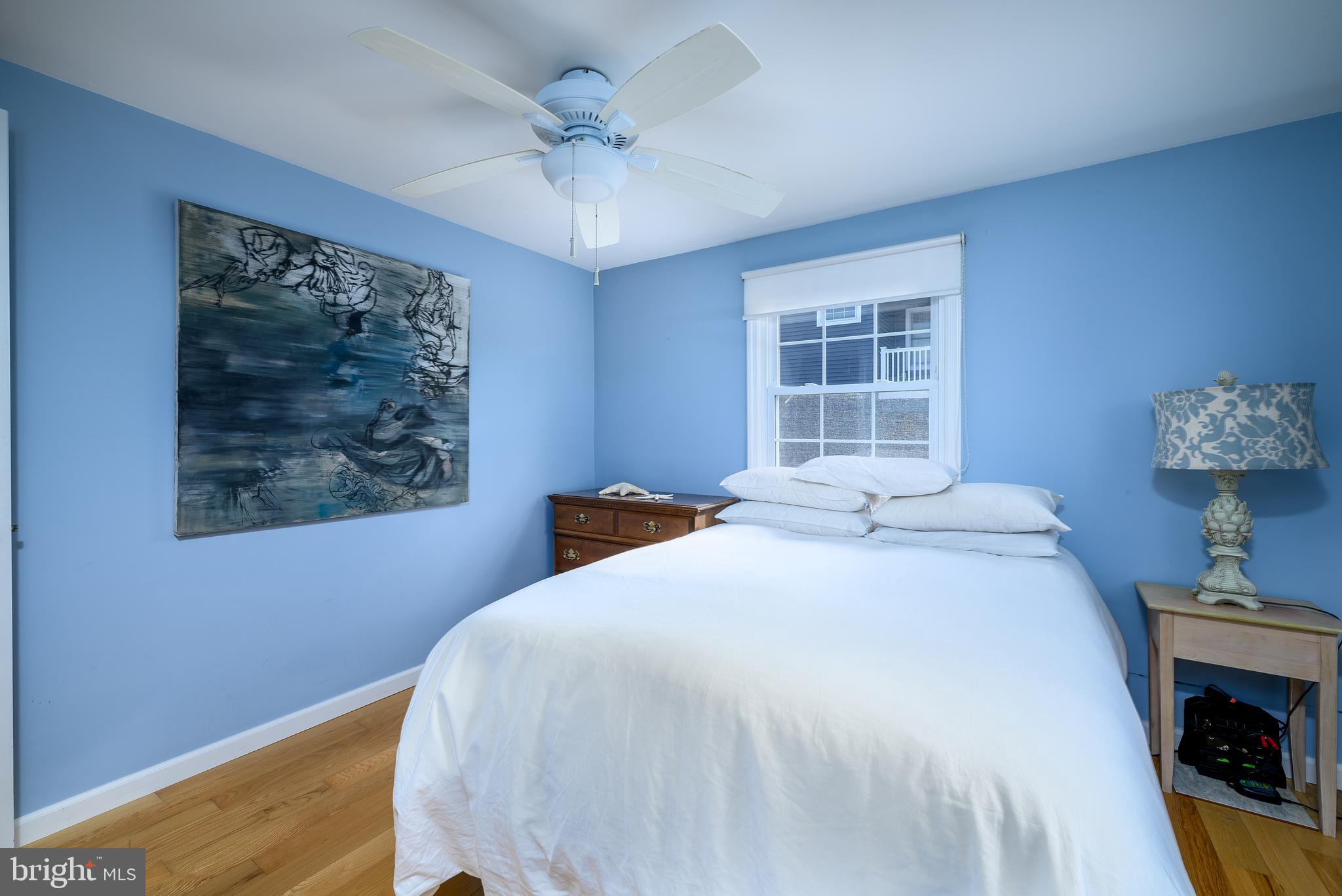 25 Joan Rd