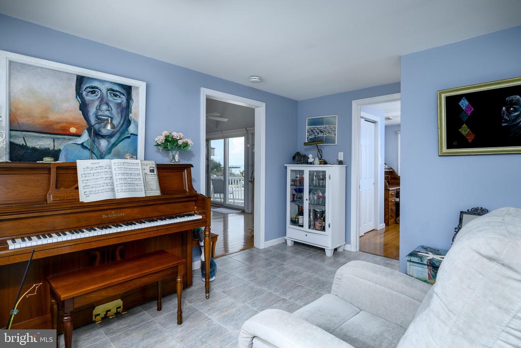 25 JOAN,OCEAN